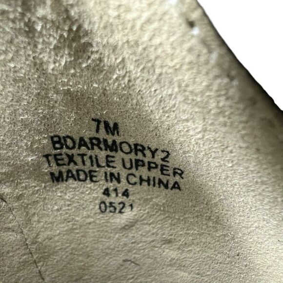 NEW Bandolino Women’s Armory Faux Black Suede Sandal 7M - Picture 8 of 11